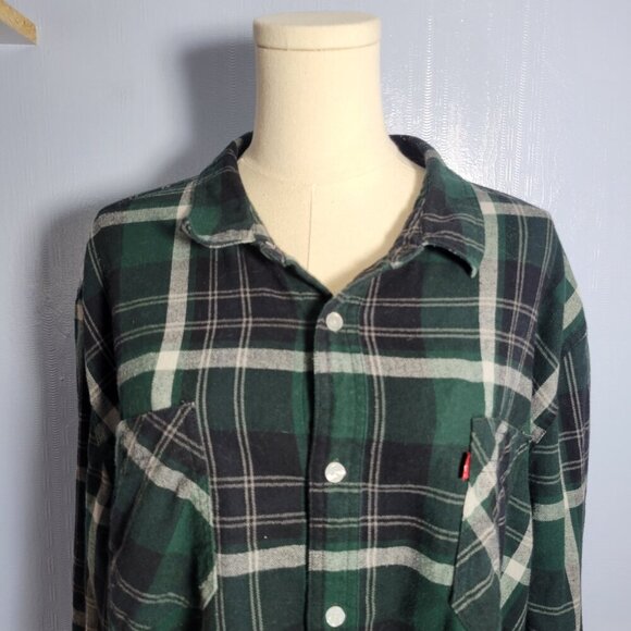 Levi's XXL Green Black Plaid Classic Longsleeve Button Up Shirt - Picture 2 of 11